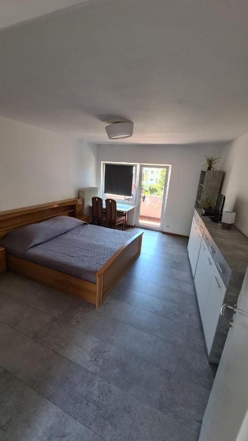 Ferienwohnung Mit Balkon In Krumpendorf Exterior photo